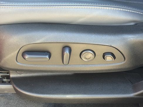 Used 2024 Buick Enclave Premium image 20