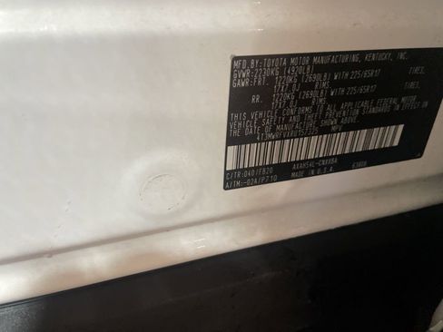 Certified 2024 Toyota RAV4 LE image 34