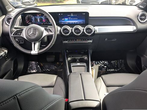 Certified 2024 Mercedes-Benz GLB 250 4MATIC image 2