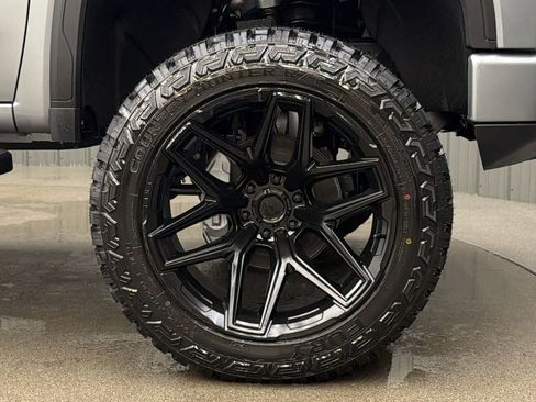 Used 2026 GMC Sierra 1500 Elevation w/ Elevation Premium Package AWD/4WD image 9