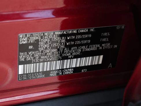 Used 2019 Toyota RAV4 XLE Premium FWD image 34