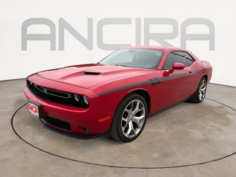 Used 2015 Dodge Challenger SXT Plus RWD image 7