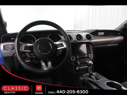 Used 2019 Ford Mustang Coupe w/ Equipment Group 101A RWD image 6