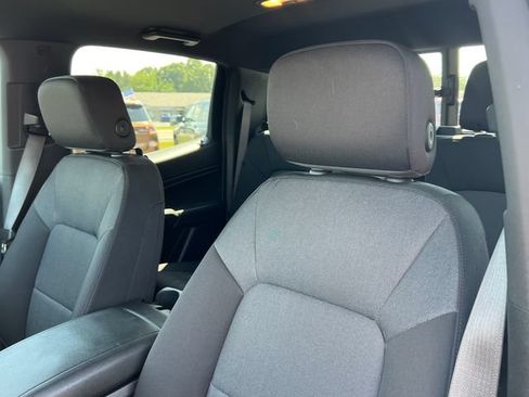 Used 2024 Chevrolet Colorado Trail Boss w/ Advanced Trailering Package AWD/4WD image 3