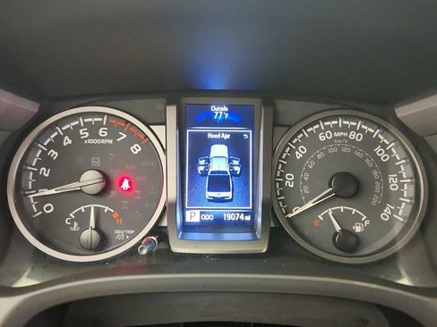 Used 2023 Toyota Tacoma TRD Off-Road AWD/4WD image 20