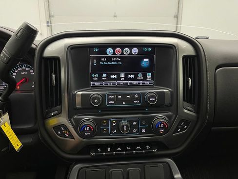 Used 2018 Chevrolet Silverado 1500 LTZ Z71 w/ Redline Edition AWD/4WD image 25