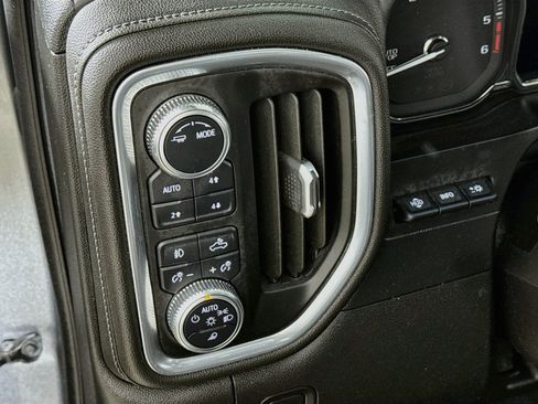 Used 2021 GMC Sierra 1500 Denali w/ Denali Ultimate Package AWD/4WD image 12