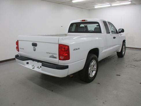 Used 2010 Dodge Dakota Big Horn w/ Extra Security Group image 6