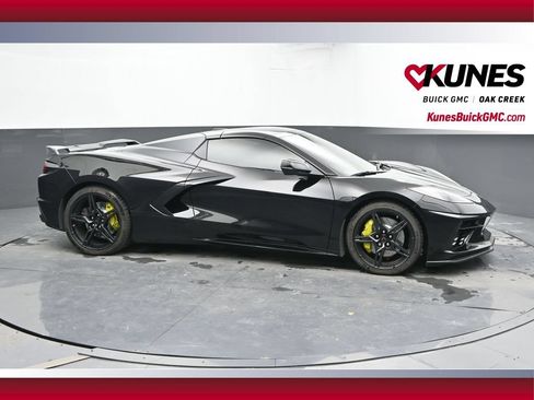 Used 2020 Chevrolet Corvette Stingray Preferred Conv w/ 2LT Preferred Equipment Group RWD image 5