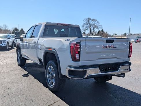 New 2026 GMC Sierra 2500 SLE w/ SLE Value Package; image 5