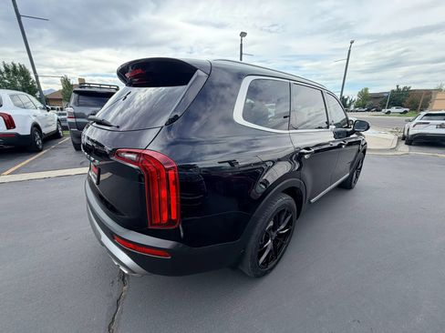 Used 2022 Kia Telluride SX AWD/4WD image 3