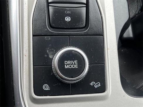 Used 2023 Ford Explorer XLT w/ Equipment Group 202A image 21