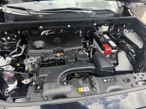 Used 2023 Toyota RAV4 XLE AWD/4WD image 25