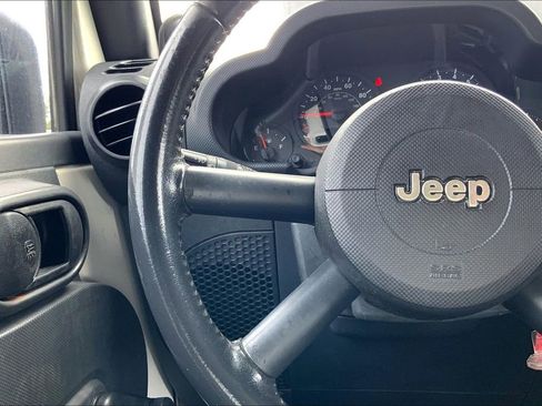 Used 2009 Jeep Wrangler X image 17