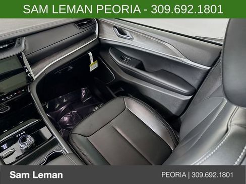 New 2026 Jeep Grand Cherokee L Limited image 24