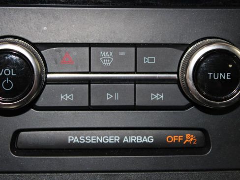 Used 2024 Ford Edge Titanium image 53