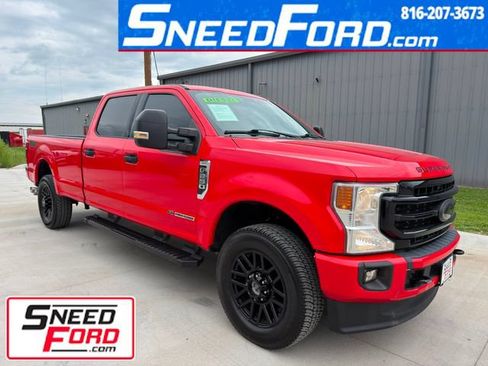 Used 2022 Ford F250 XLT w/ Black Appearance Package AWD/4WD image 1