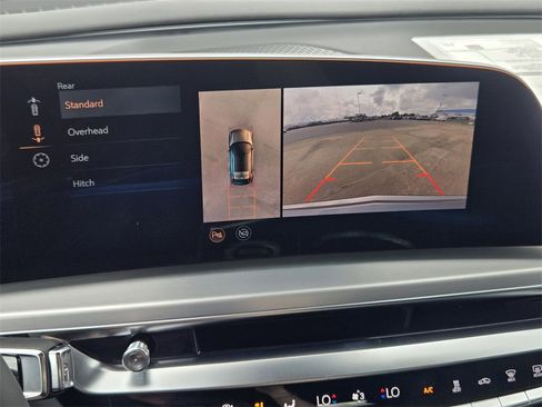 New 2025 Cadillac Lyriq Luxury image 19