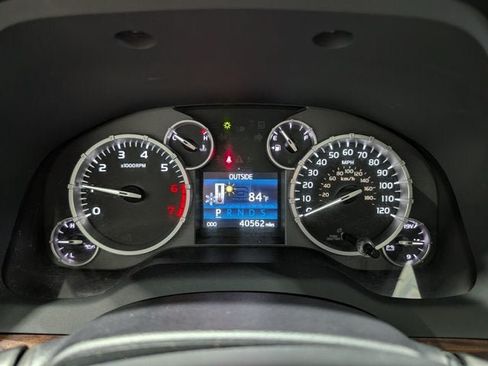 Used 2014 Toyota Tundra Limited w/ Limited Premium Package AWD/4WD image 22