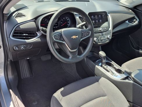 Used 2023 Chevrolet Malibu LS FWD image 16