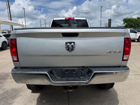 Used 2018 RAM 2500 Tradesman w/ Chrome Appearance Group image 6