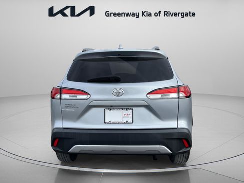 Used 2023 Toyota Corolla Cross LE image 5
