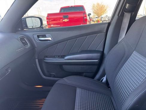 Used 2023 Dodge Charger SXT image 37