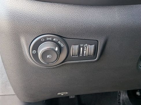 New 2026 Jeep Compass Limited AWD/4WD image 18