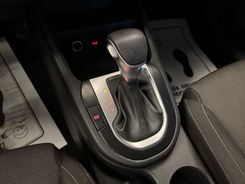 Used 2022 Kia Forte LXS w/ LXS Technology Package FWD image 15