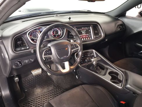 Used 2015 Dodge Challenger R/T Scat Pack RWD image 2