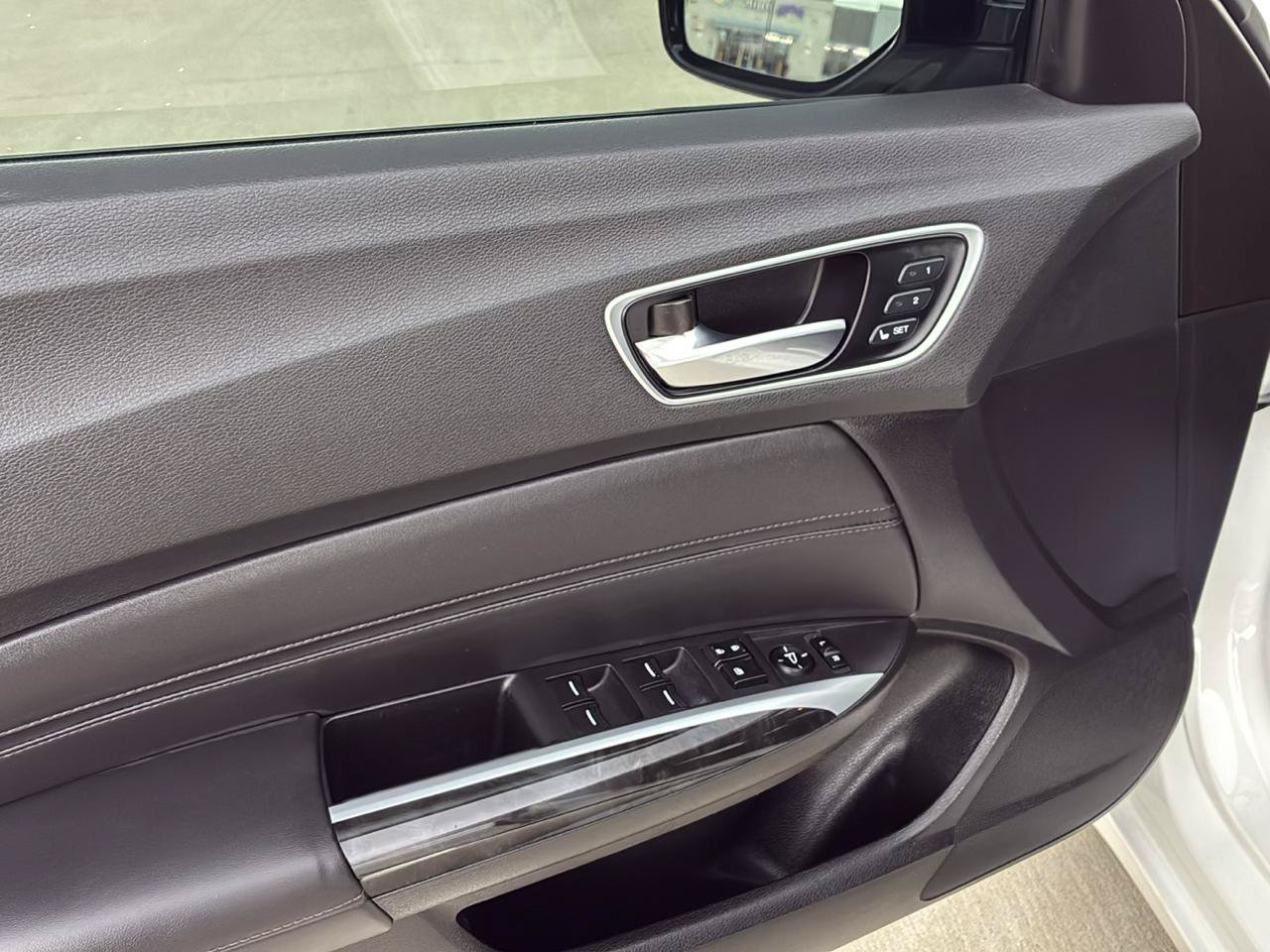Used 2020 Acura TLX FWD image 19