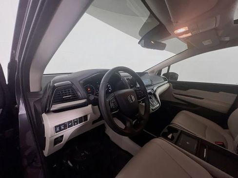 Used 2025 Honda Odyssey Touring image 17