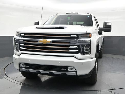 Used 2023 Chevrolet Silverado 2500 High Country w/ Z71 Off-Road Package AWD/4WD image 8