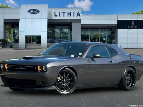 Used 2019 Dodge Challenger R/T w/ Driver Convenience Group RWD image 1