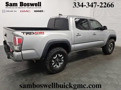 Used 2021 Toyota Tacoma TRD Off-Road w/ Technology Package AWD/4WD image 8
