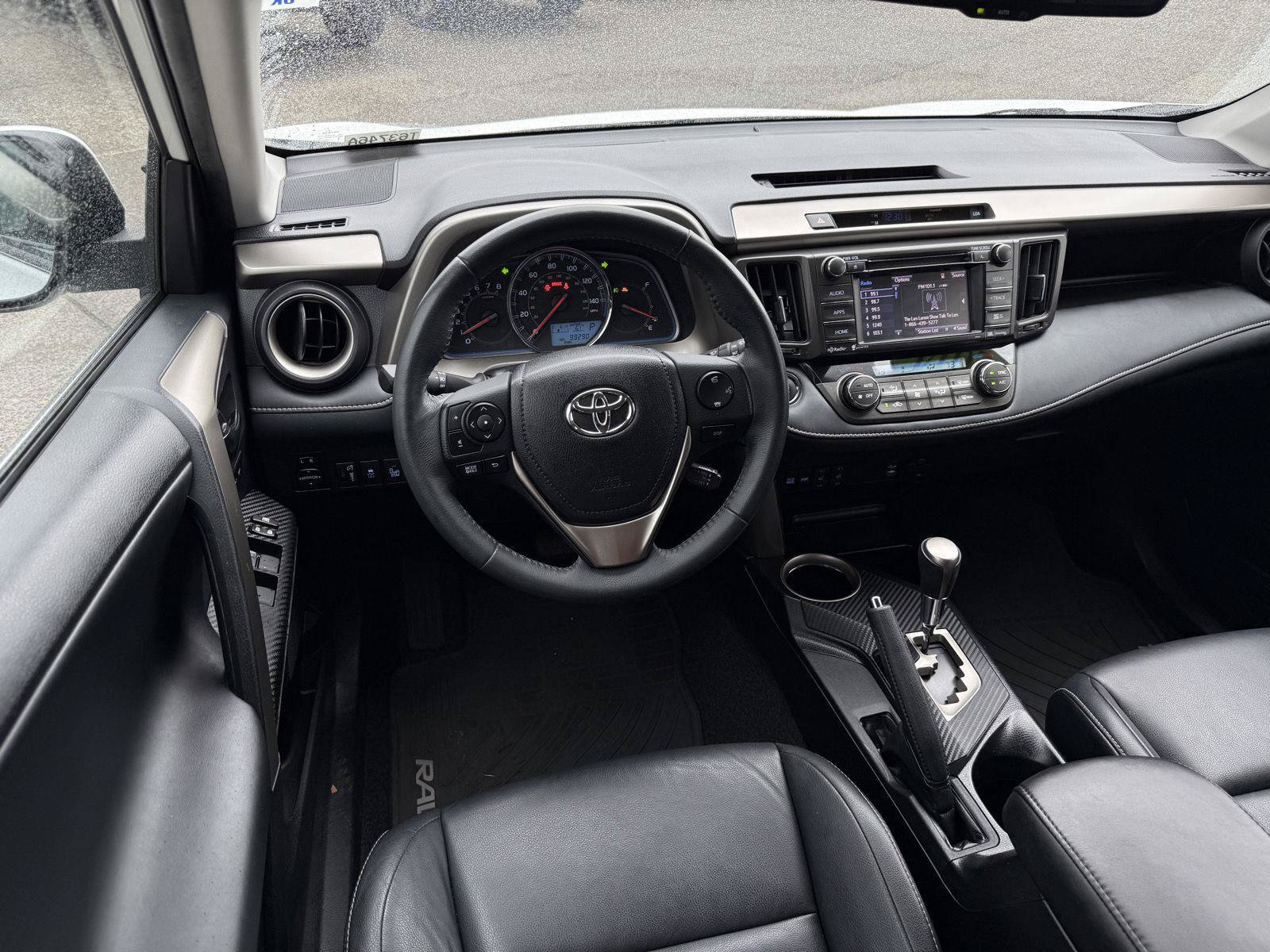 Used 2014 Toyota RAV4 Limited w/ Technology Package AWD/4WD image 15