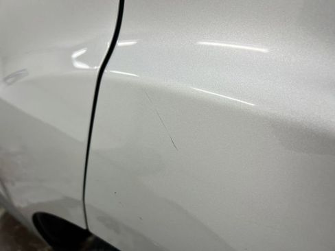 Used 2017 Chevrolet Equinox LT w/ Convenience Package image 30