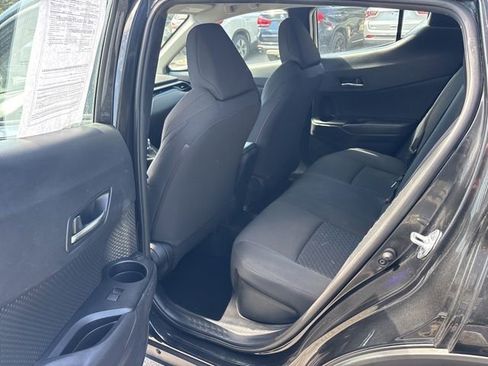 Used 2021 Toyota C-HR LE FWD image 11