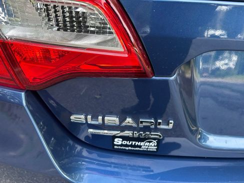 Used 2019 Subaru Legacy 2.5i Premium AWD/4WD image 11