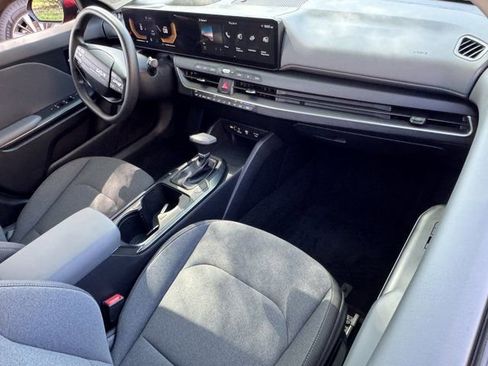 Used 2025 Kia K4 FWD image 7