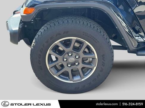 Used 2021 Jeep Gladiator Overland w/ Popular Equipment Package AWD/4WD image 15