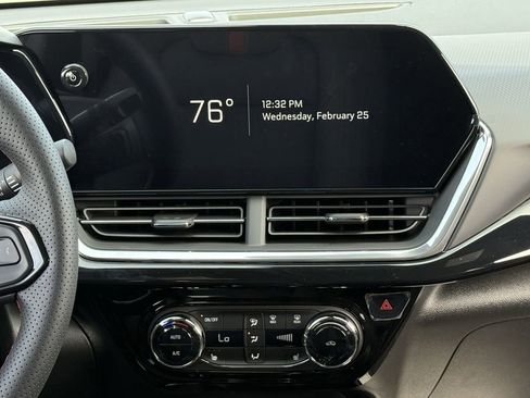 New 2026 Chevrolet Trax RS w/ Sunroof Package FWD image 15
