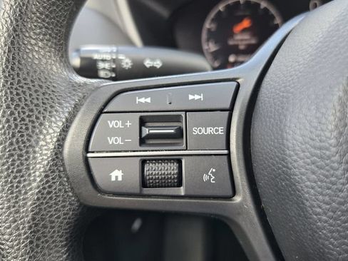 Used 2023 Honda HR-V LX image 22