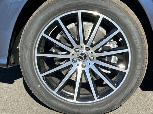 New 2026 Mercedes-Benz GLS 580 4MATIC image 33