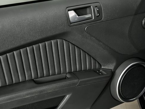 Used 2013 Ford Mustang Shelby GT500 RWD image 13