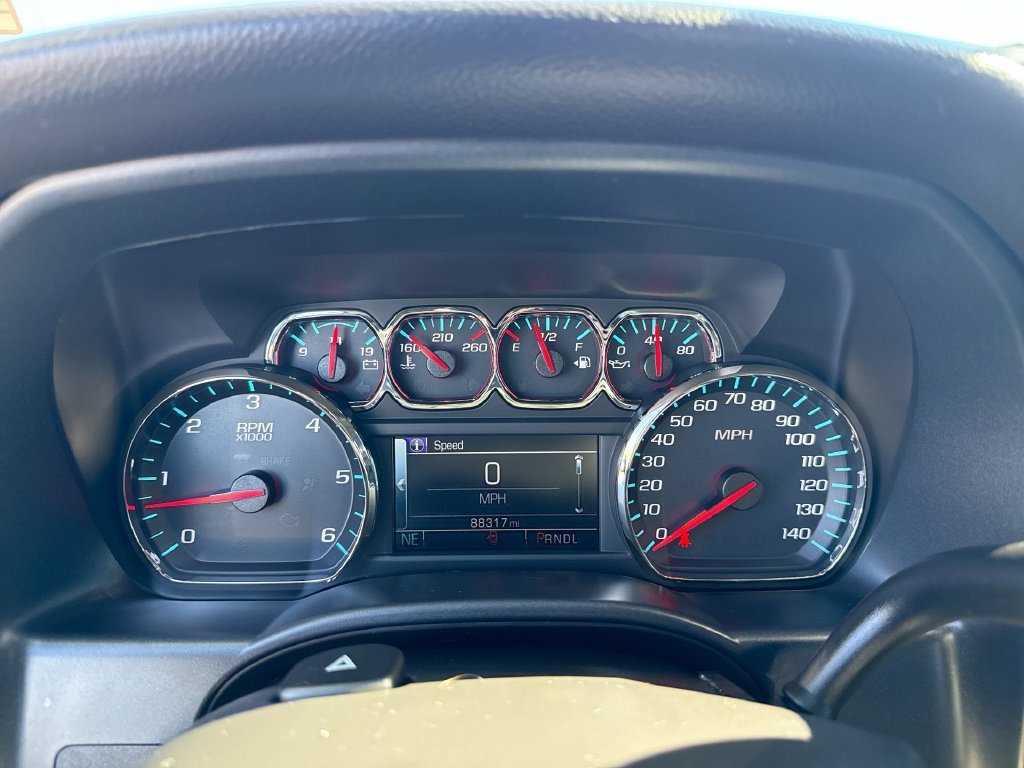Used 2018 Chevrolet Silverado 1500 LT w/ All Star Edition AWD/4WD image 14