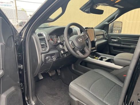 Used 2025 RAM 2500 Big Horn AWD/4WD image 13