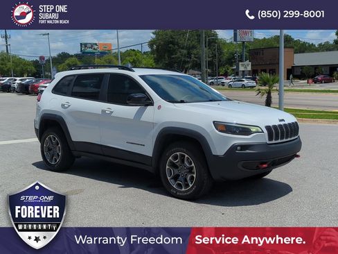 Used 2022 Jeep Cherokee Trailhawk w/ Sound & Nav Group AWD/4WD image 9
