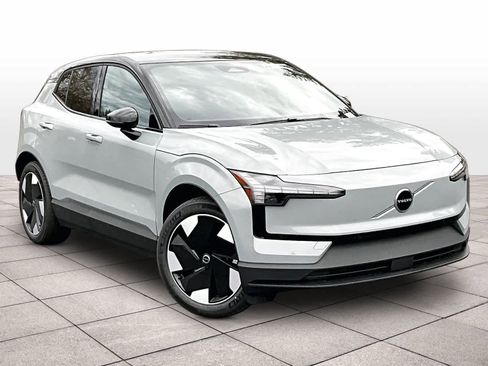 New 2026 Volvo EX30 Plus w/ Climate Package image 2