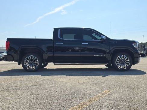 Used 2025 GMC Sierra 1500 Denali Ultimate image 6
